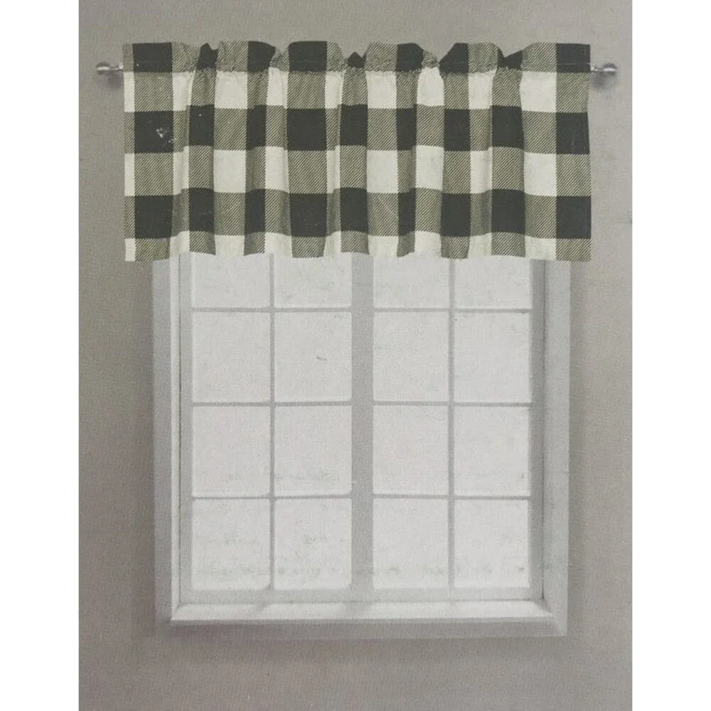 Laurel Park buffalo plaid